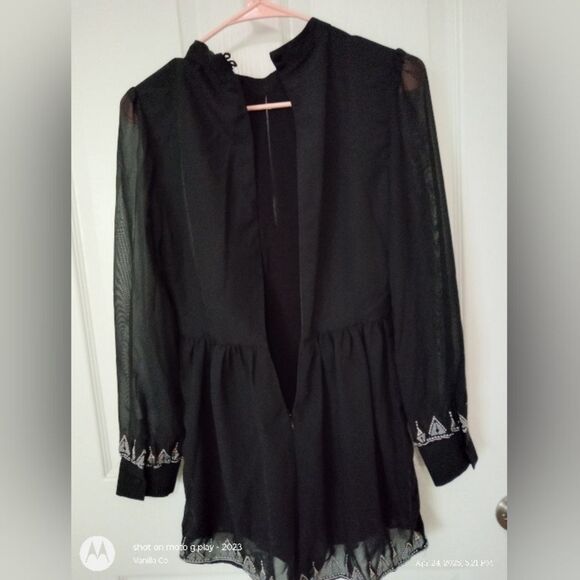 House Of Harlow 1960 Revolve Long Sleeve Hendrix Romper Black Size Small - Picture 7 of 10